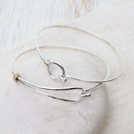 Hook-and-Loop Clasp Bangle – Dandelion Jewelry