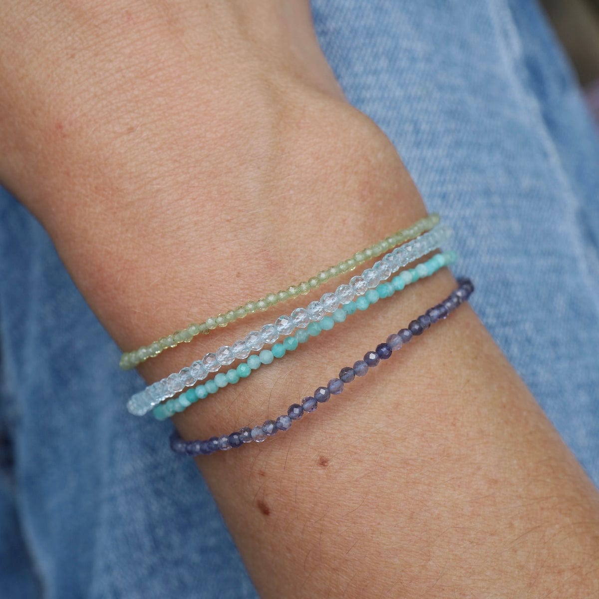 BRC Iolite Simple Stone Bracelet