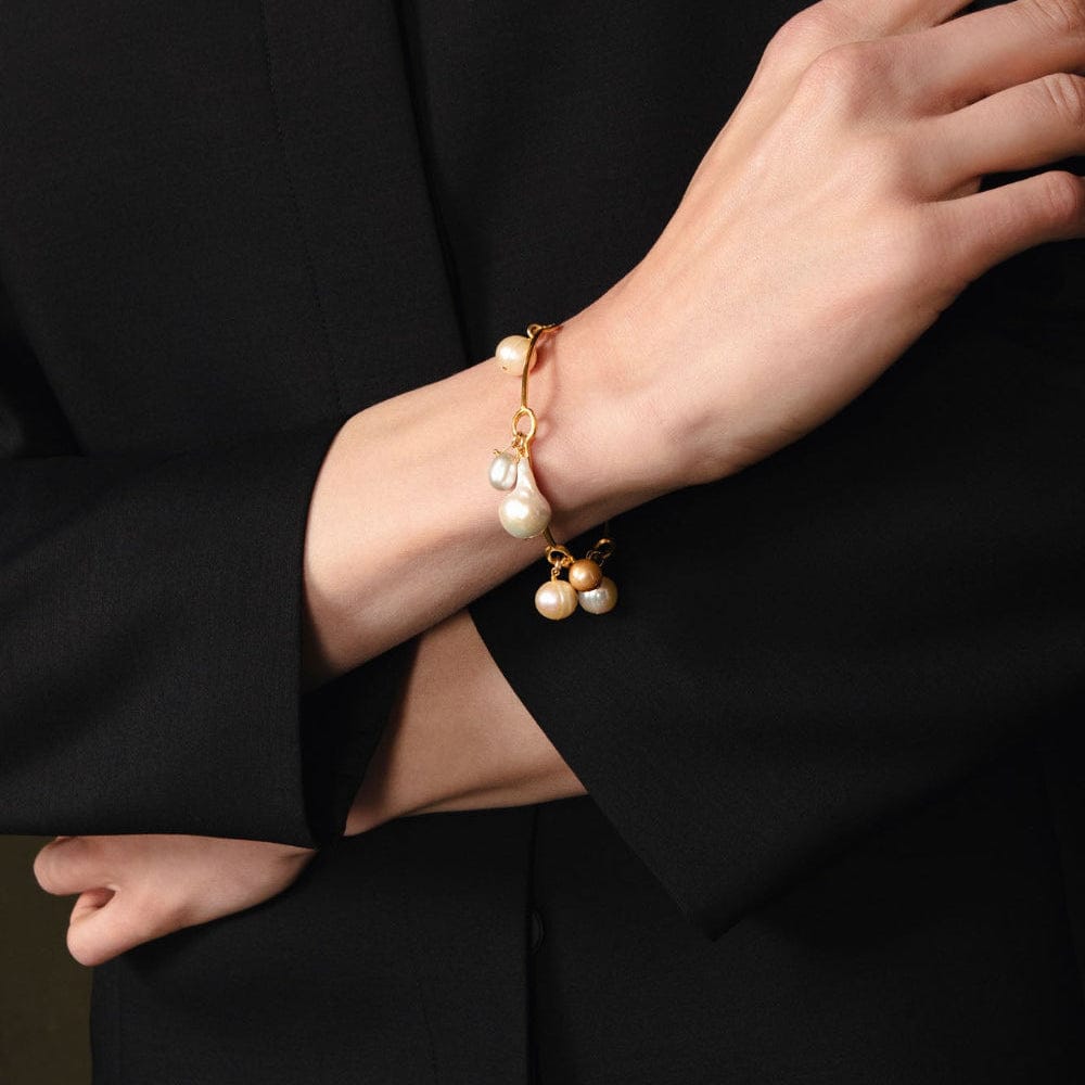 BRC-JM Crown Pearl Bangle Gold