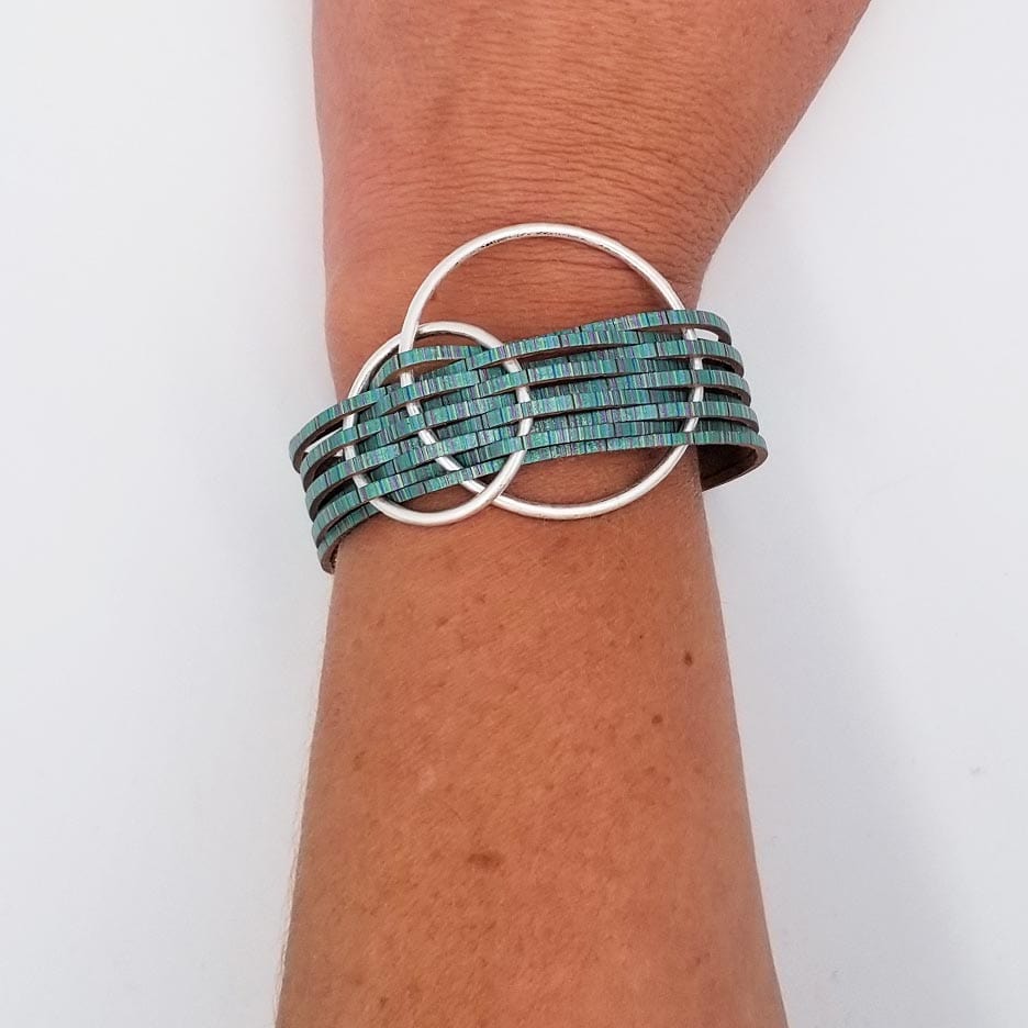 BRC-JM GREEN MATTE SILVER DOUBLE CIRCLE BRACELET