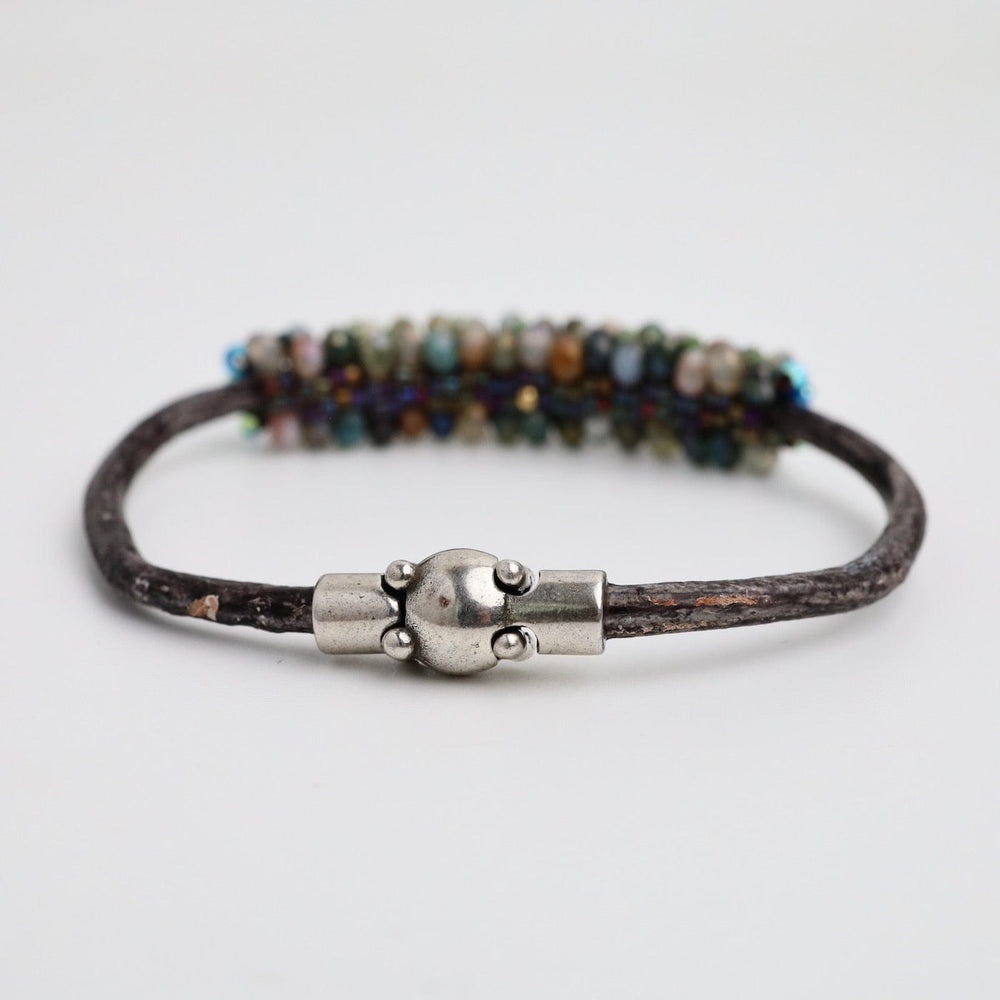 
                  
                    BRC-JM Hand Stitched Coated Quartz & Green Topaz Leather Bracelet
                  
                