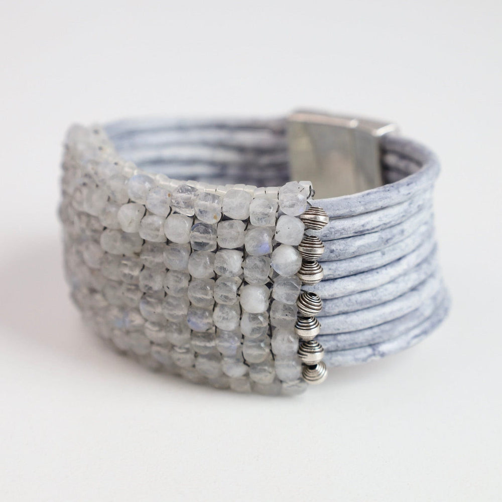 
                  
                    BRC-JM Hand Stitched Faceted Moonstone Cubes Leather Bracelet
                  
                