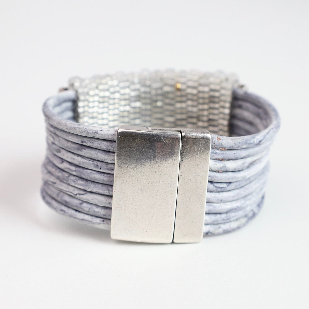 
                  
                    BRC-JM Hand Stitched Faceted Moonstone Cubes Leather Bracelet
                  
                