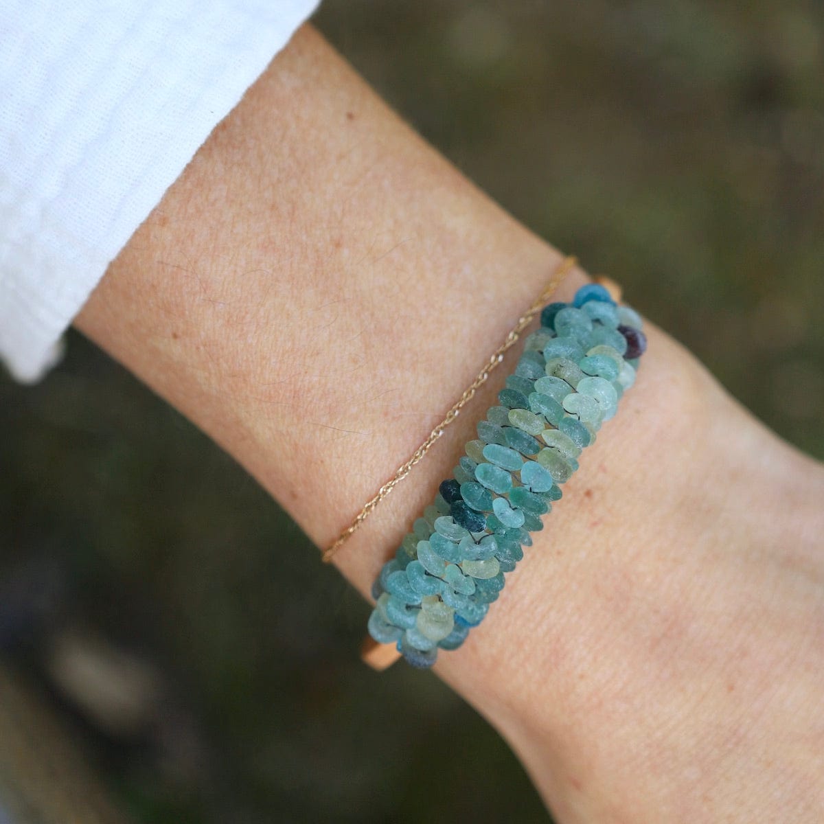 BRC-JM Hand Stitched Sea Glass with Apatite Trim Leather Bracelet