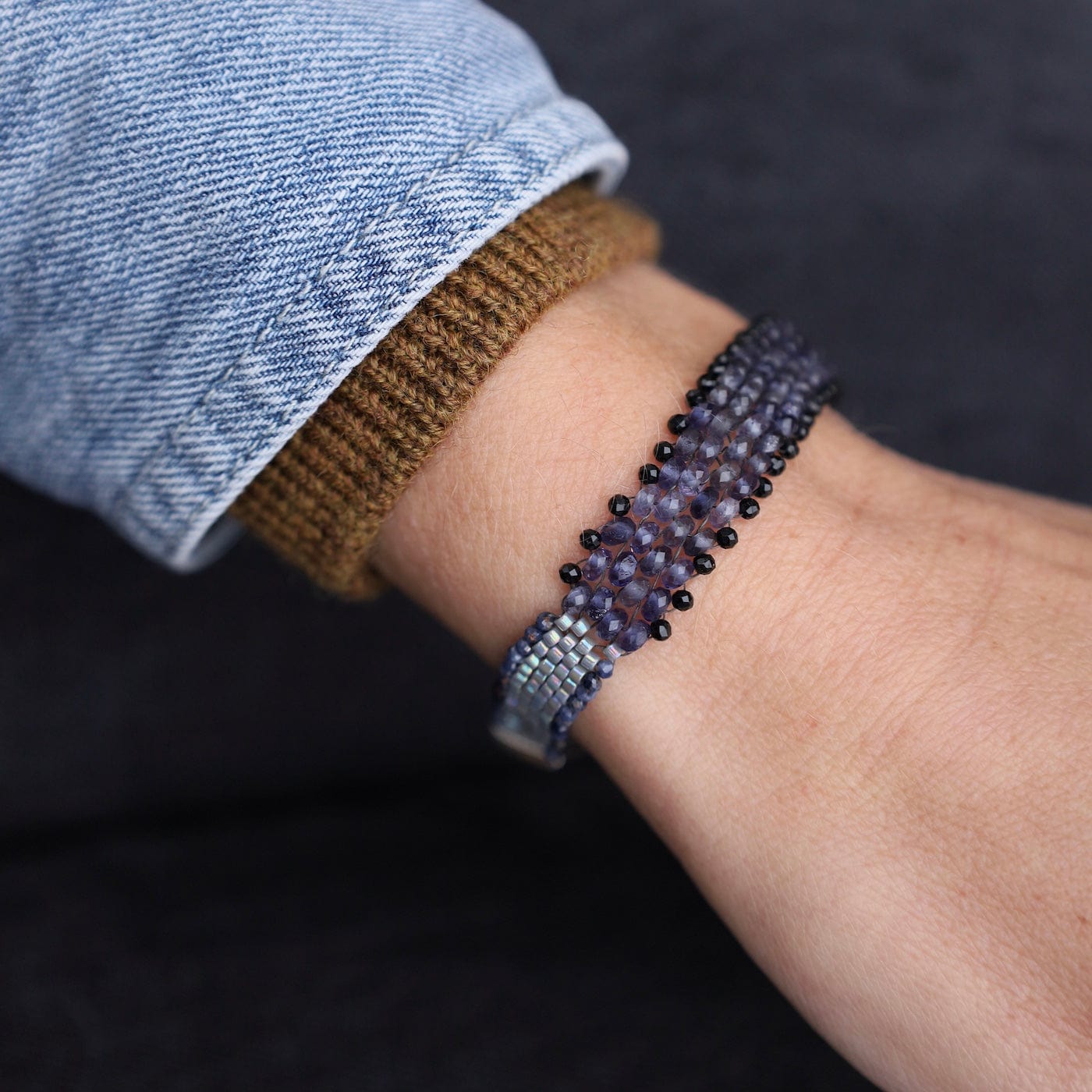 BRC-JM Hand Woven Soft Bracelet of Iolite & Black Spinel