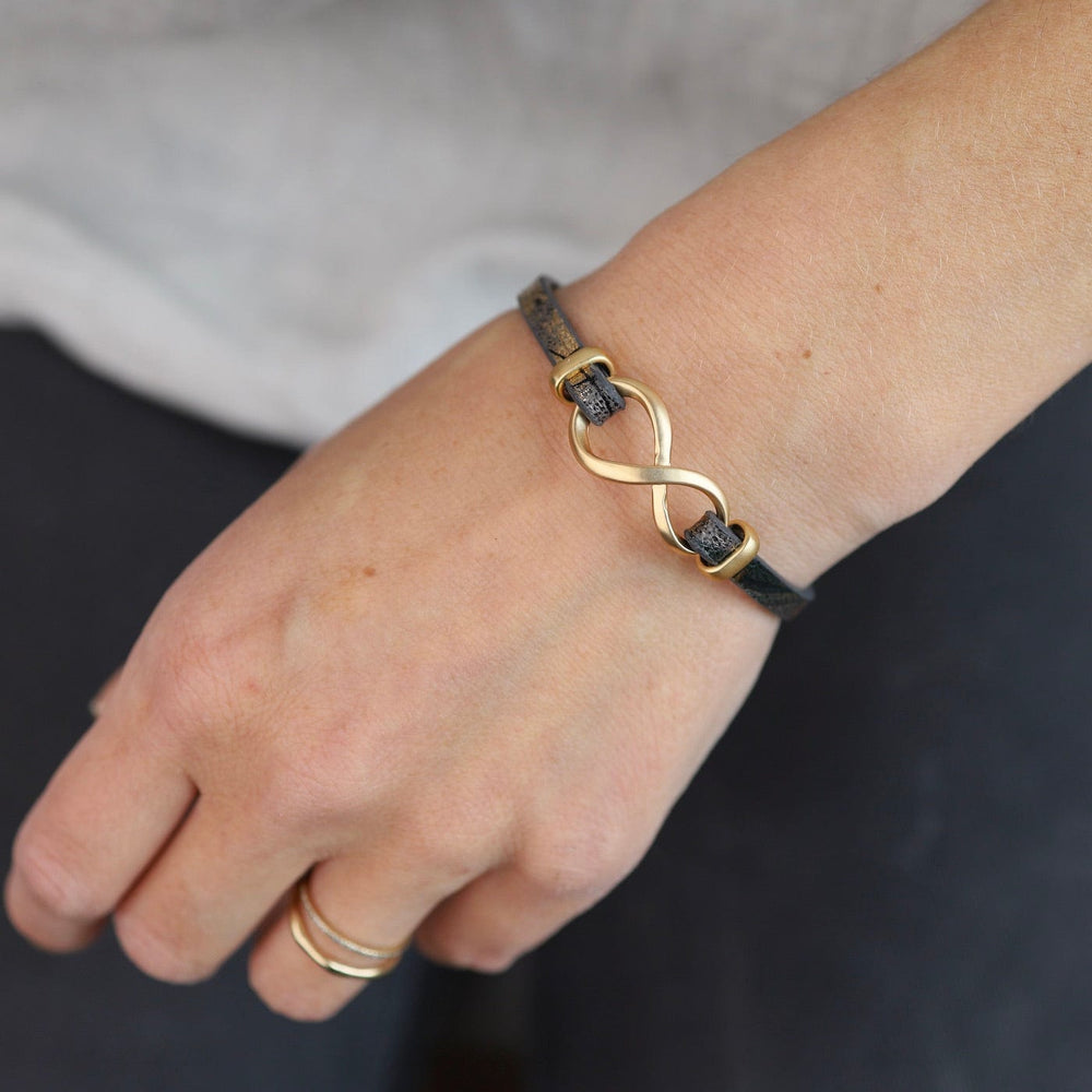 
                  
                    BRC-JM Matte Gold Metallic Infinity Bracelet
                  
                