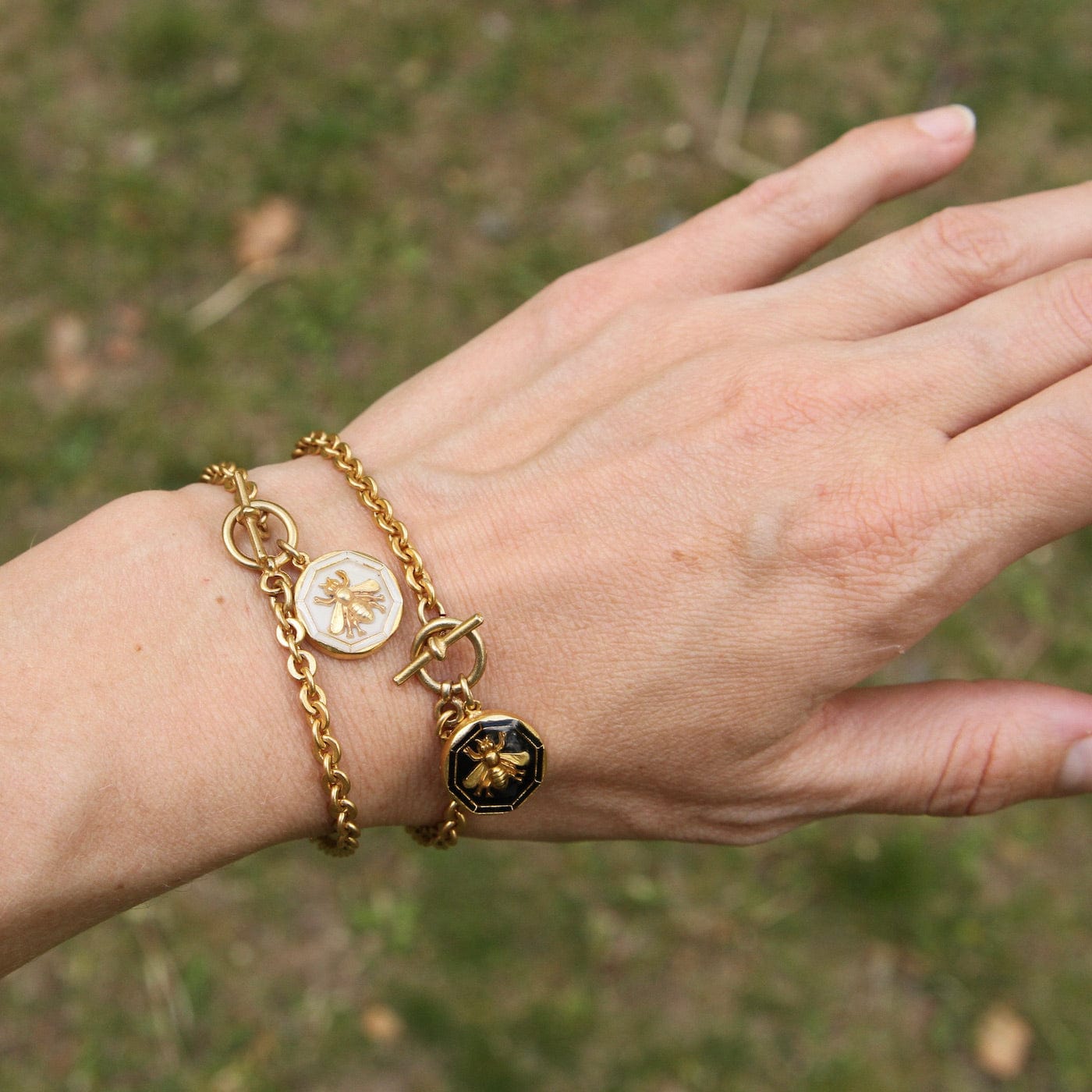 BRC-JM White Enamel Bee Charm Bracelet