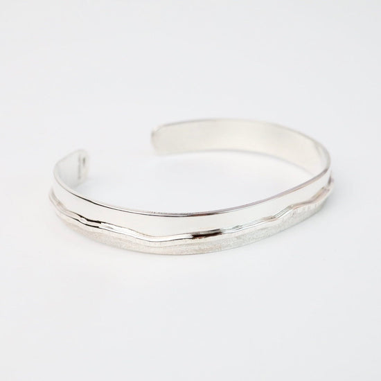 BRC Narrow Cuff with Line & Texture