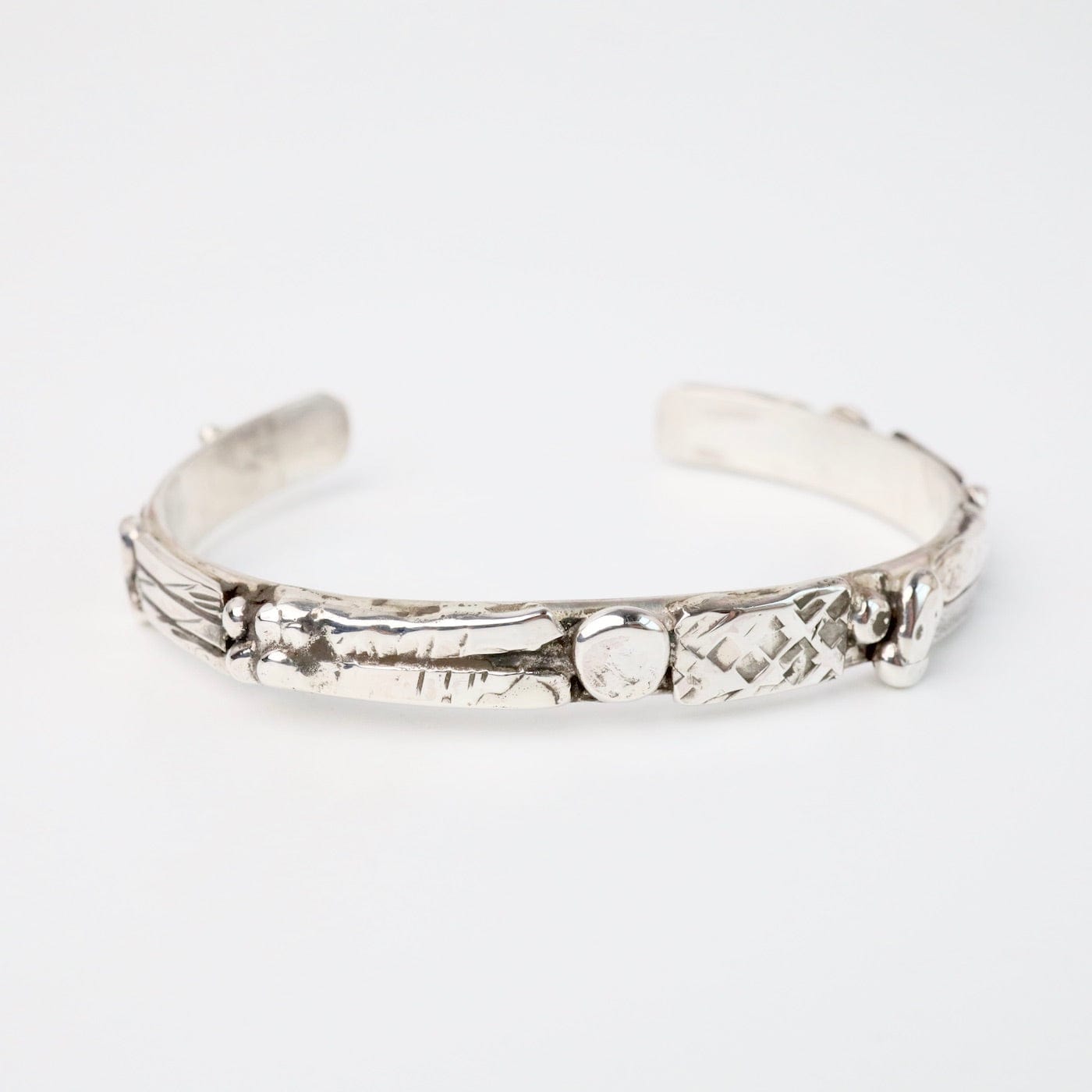 Load image into Gallery viewer, BRC Narrow Stone Wall Cuff
