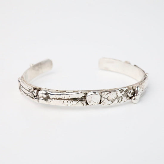 Load image into Gallery viewer, BRC Narrow Stone Wall Cuff
