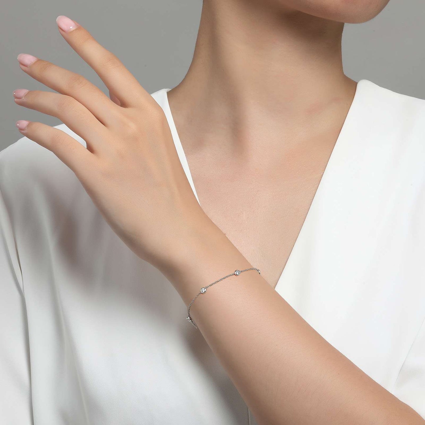 BRC-PPL 0.53 CTW Diamond Platinum Plated Station Bracelet