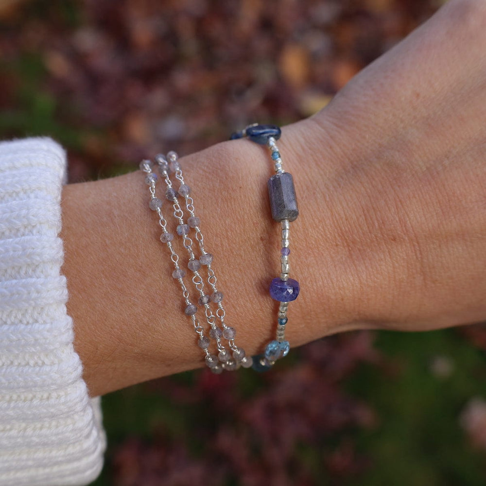 BRC Silver Blue Mix Magnetic Clasp Bracelet