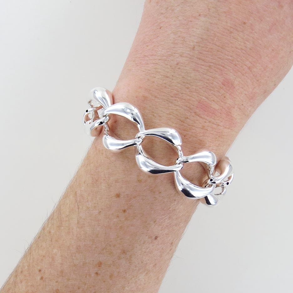 
                  
                    BRC SMALL OVAL LINK ELECTROFORM BRACELET
                  
                