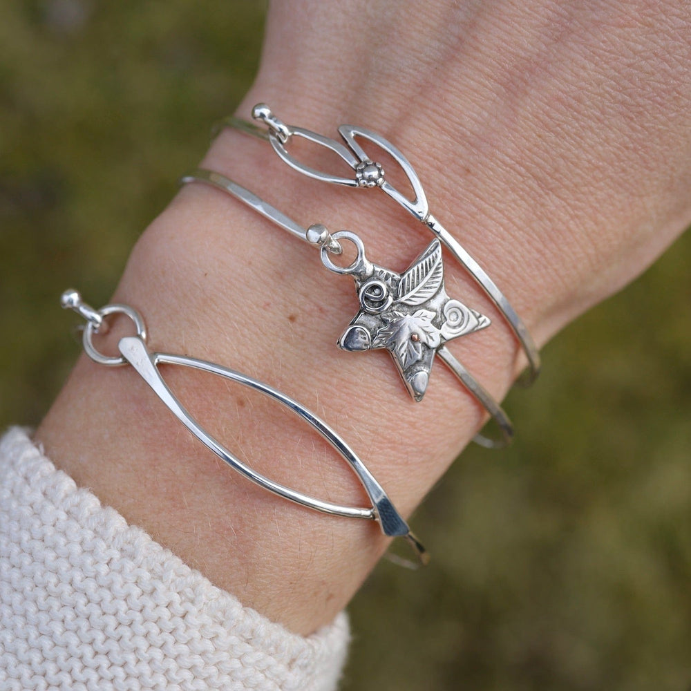 BRC Sterling Silver Bangle with Leafy Star Catch