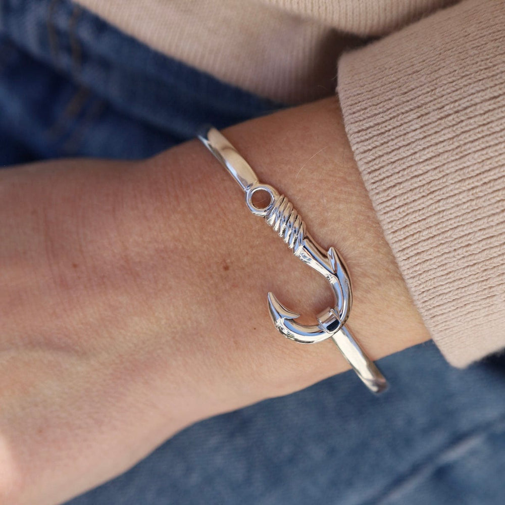 
                  
                    BRC Sterling Silver Fish Hook Latching Bangle
                  
                