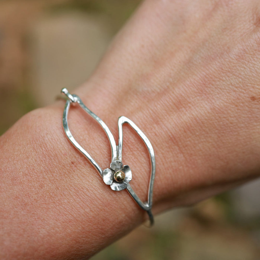 BRC Sterling Silver Hook Bangle with Double Leaf