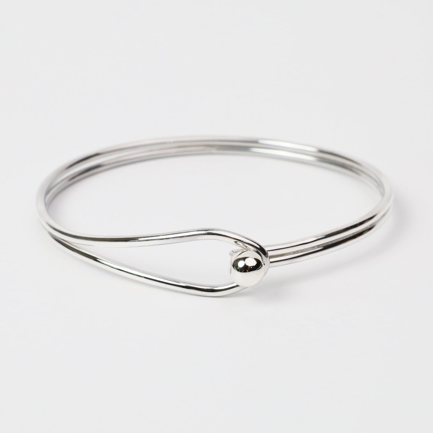 BRC Sterling Silver Lasso Latch with Ball Catch Bangle Bracelet