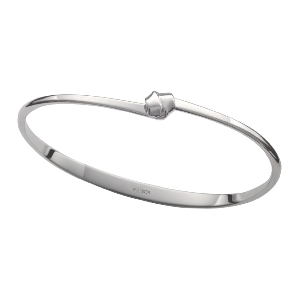 
                      
                        BRC Sterling Silver Petite Love Knot Bracelet - Medium
                      
                    