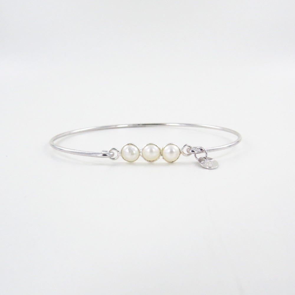 Load image into Gallery viewer, BRC TRINITY FRESHWATER PEARL BRACELET
