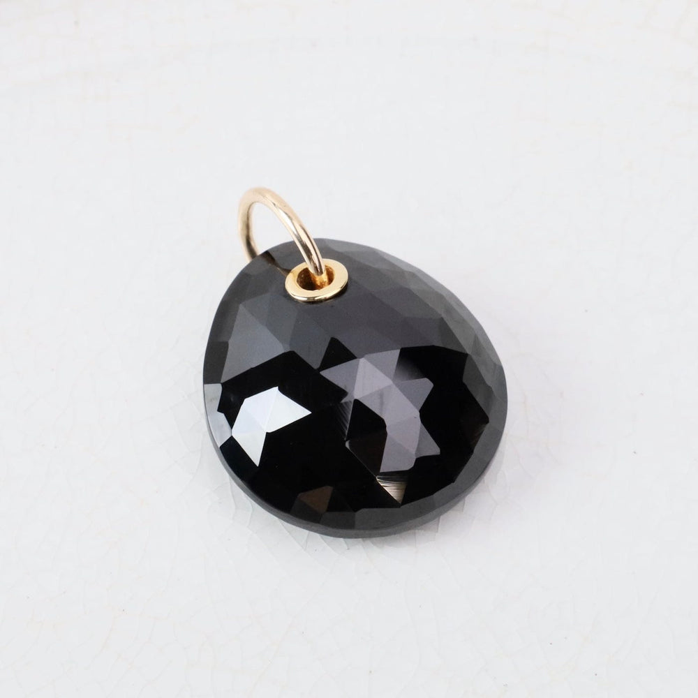 
                  
                    CHM-14K Large Black Spinel Maggie Stone
                  
                