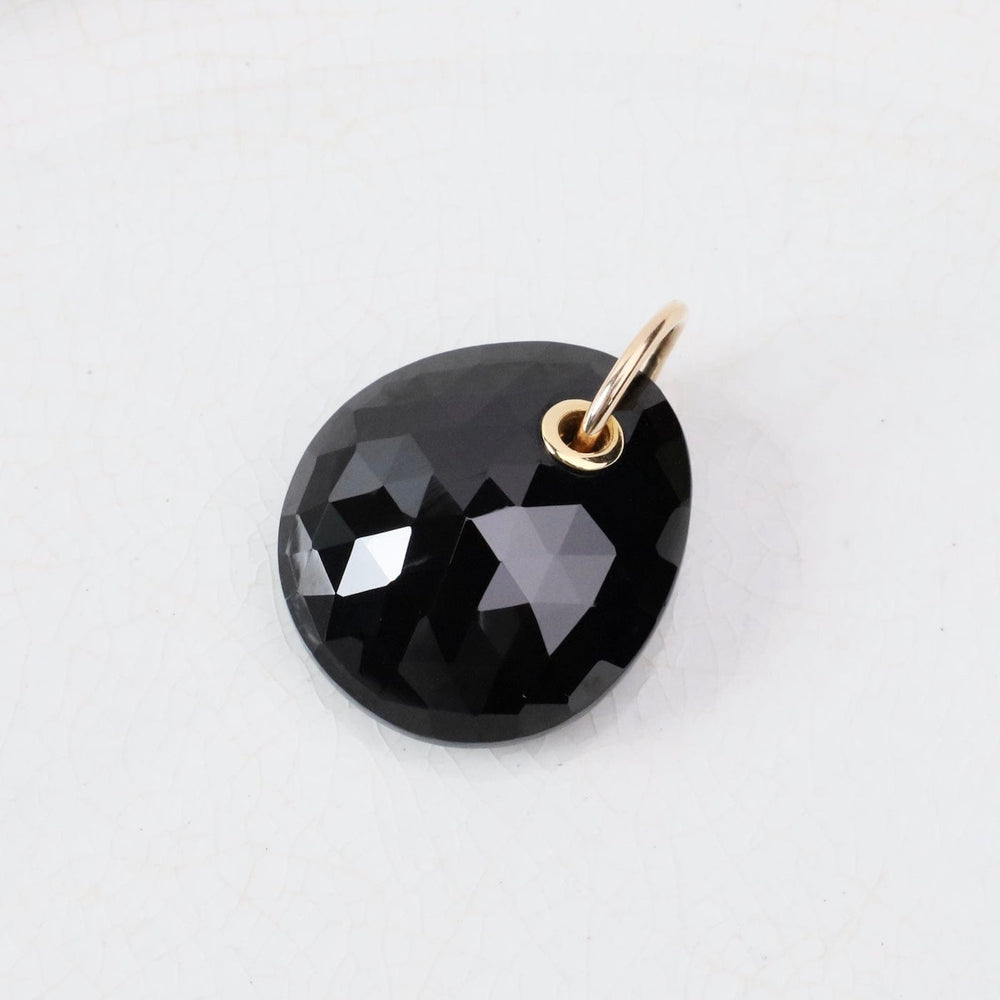 
                  
                    CHM-14K Large Black Spinel Maggie Stone
                  
                