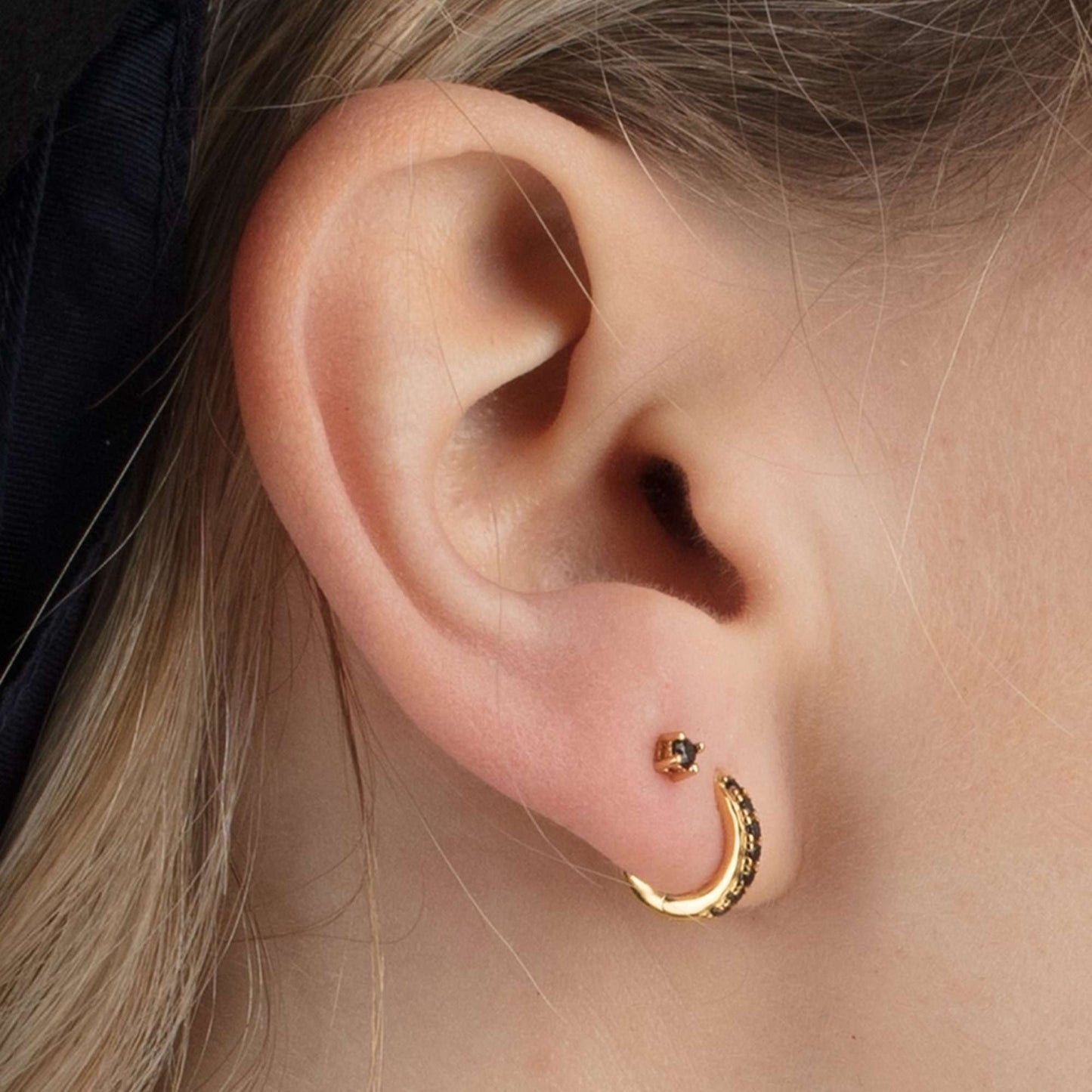 CHM-GPL Black Stone Huggies & Tiny Stud Set of Earrings