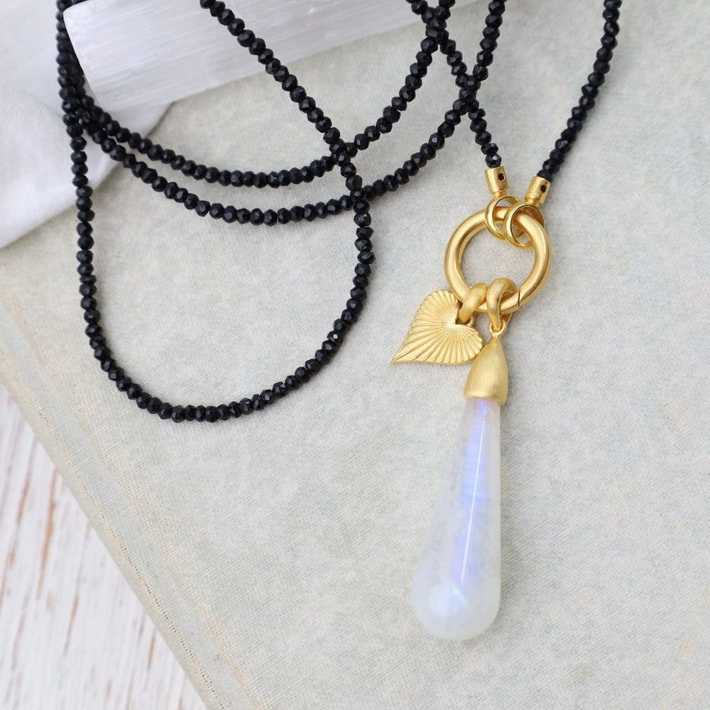 
                  
                    CHM-GPL Smooth Drop Rainbow Moonstone Pendant
                  
                