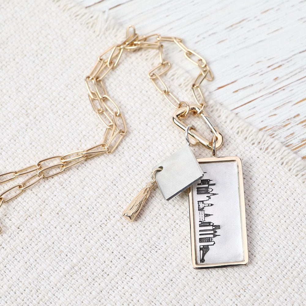 
                  
                    CHM Medium Silver ID Tag Philadelphia Skyline Charm
                  
                