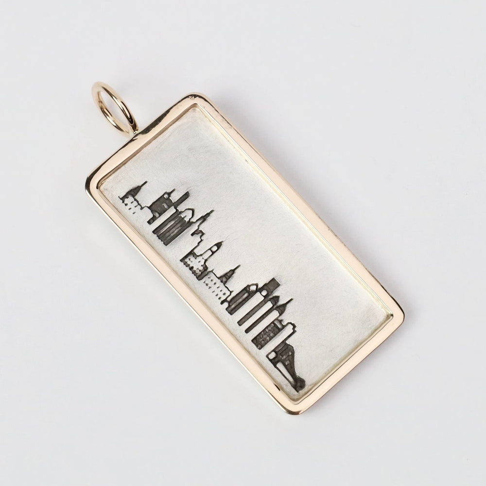 
                  
                    CHM Medium Silver ID Tag Philadelphia Skyline - no dia
                  
                