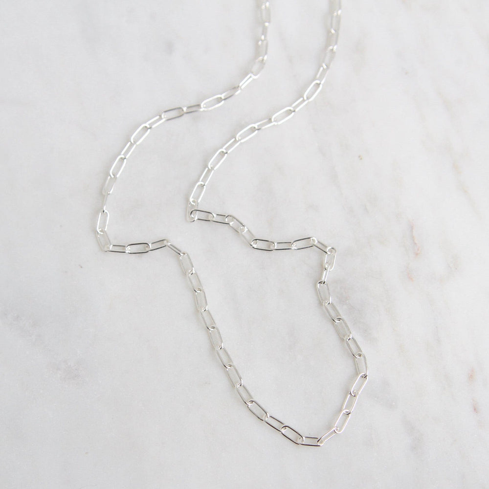 
                      
                        CHN 18" Sterling Silver Link Chain
                      
                    