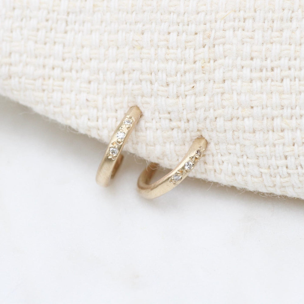 
                      
                        EAR-10K 10k Gold Pave Hug Hoops
                      
                    