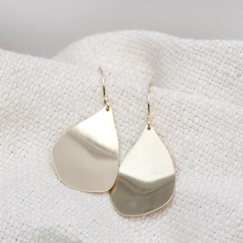 
                  
                    EAR-10K 10k Sway Single Earrings
                  
                