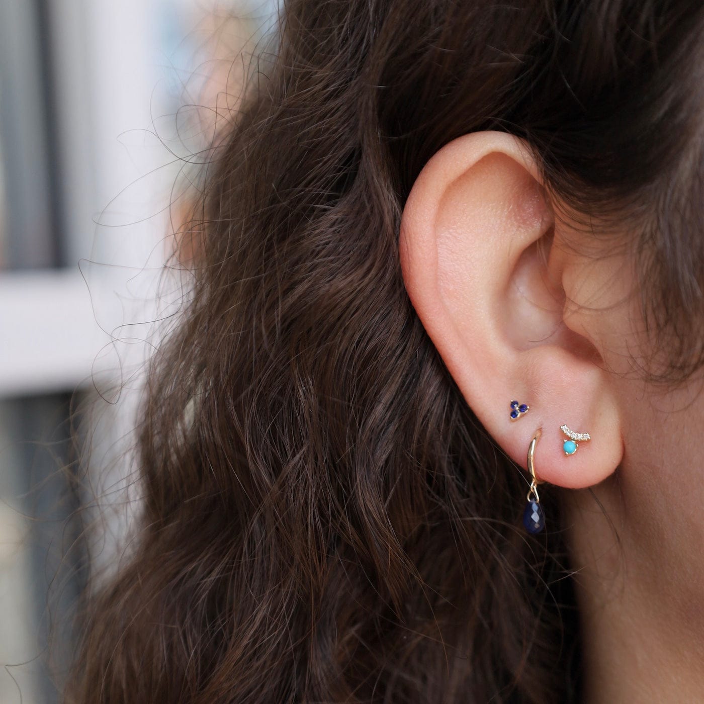 EAR-14K 14k Eclipse Mini Curve Diamond Bar Post Earrings W