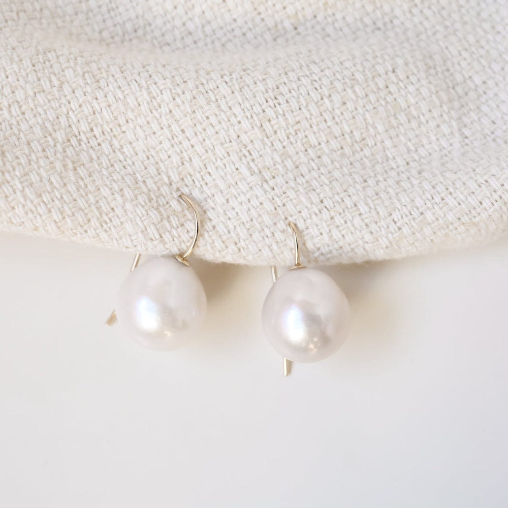 
                      
                        EAR-14K 14k Gold 20mm Baroque Pearl Drop Earrings
                      
                    