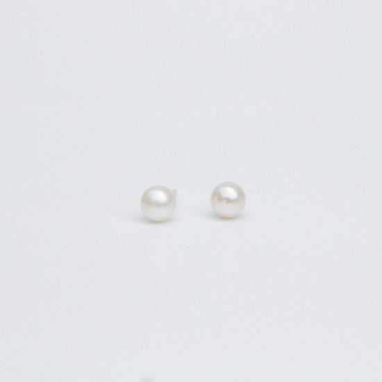 EAR-14K 14k Gold 4mm Pearl Post Earrings