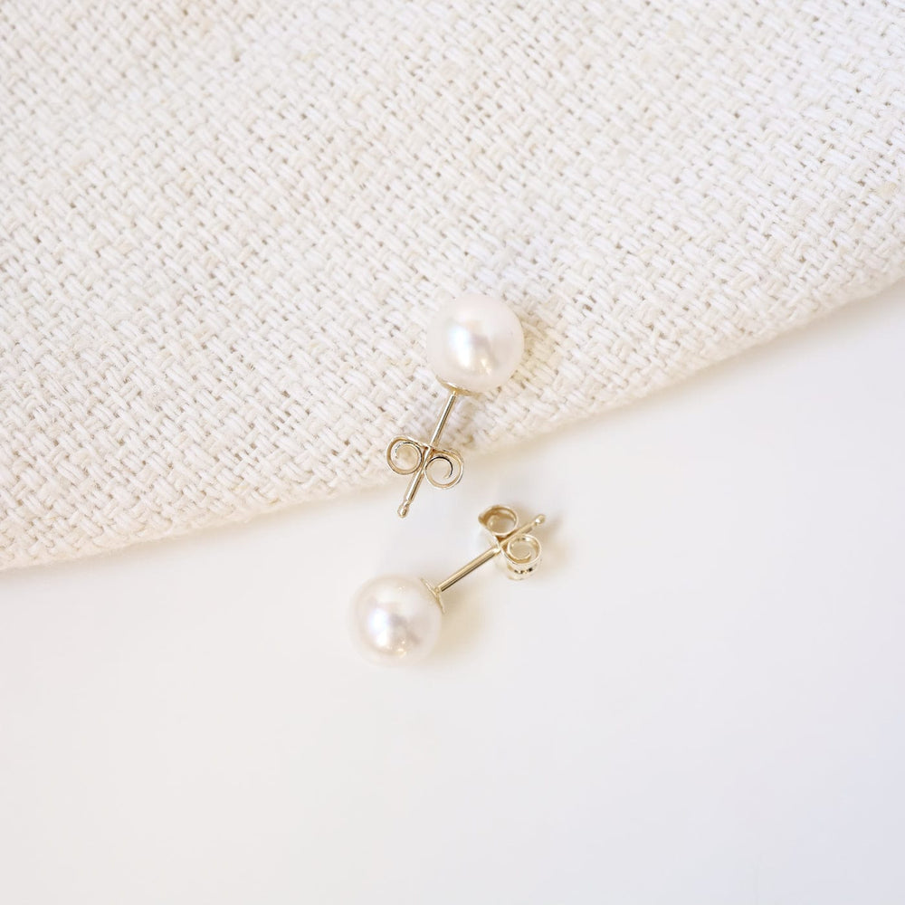 
                      
                        EAR-14K 14k Gold 7mm Pearl Post Earring
                      
                    