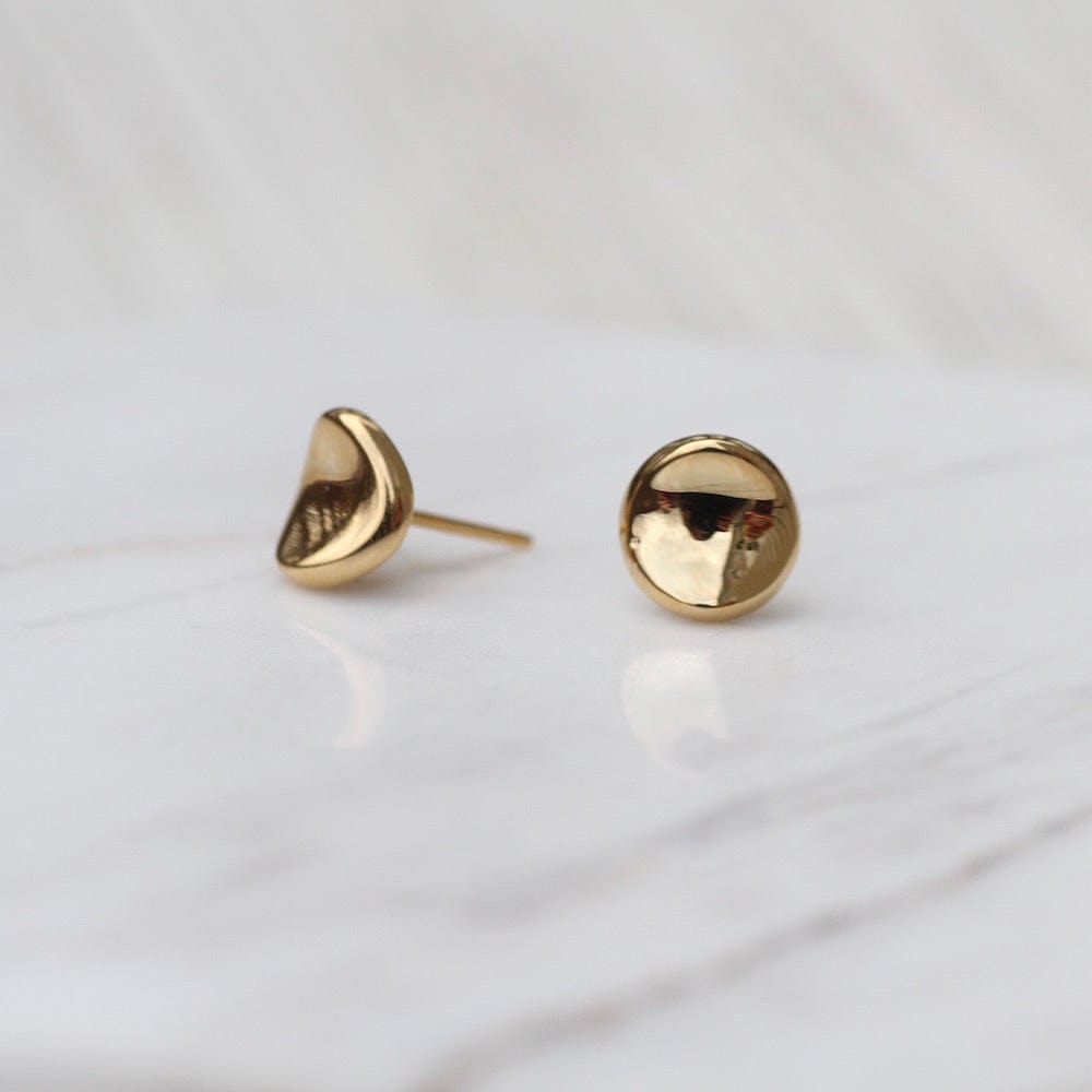 
                      
                        EAR-14K 14k Gold Dapped Disk Post Earring
                      
                    