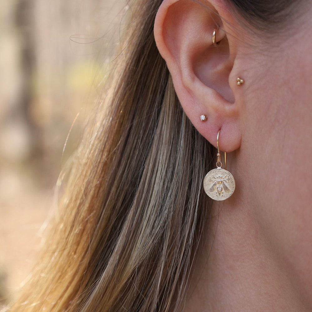 
                      
                        EAR-14K 14k Gold The Bee Artifacts Earr
                      
                    