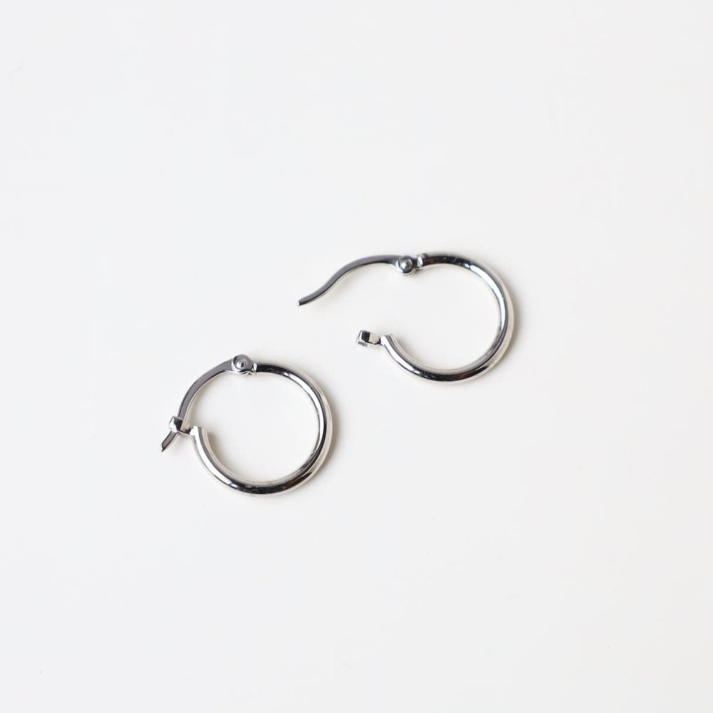 
                      
                        EAR-14K 14k White Gold Classic Small Hoop
                      
                    