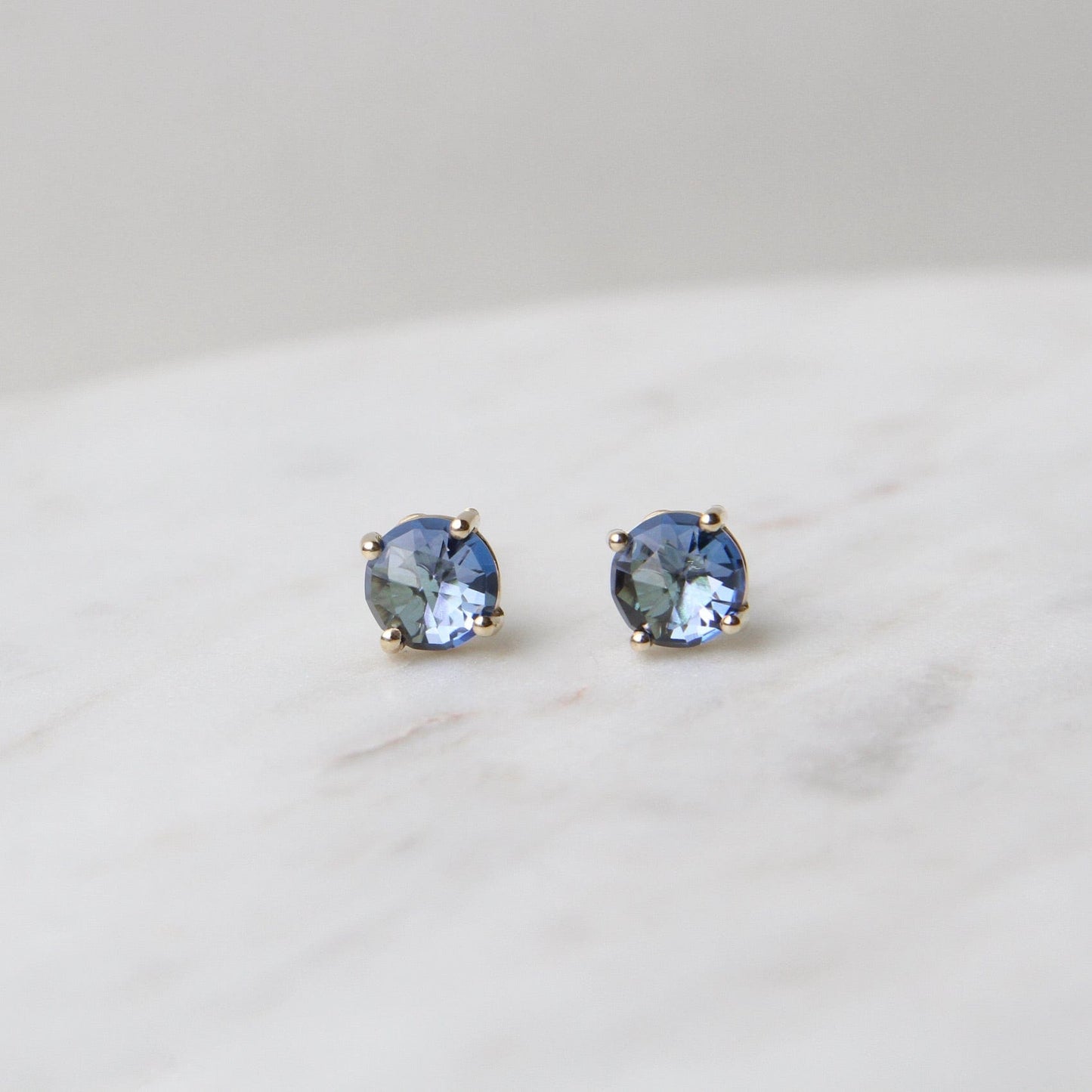 EAR-14K 14k Yellow Gold 6mm Round English Blue Topaz Post