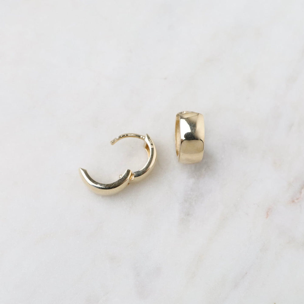 
                      
                        EAR-14K 14k Yellow Gold  Huggies
                      
                    