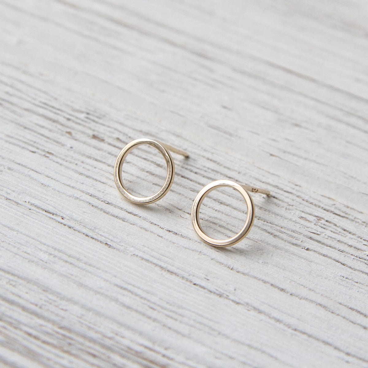 Load image into Gallery viewer, EAR-14K 14k Yellow Gold Open Circle Post Earring
