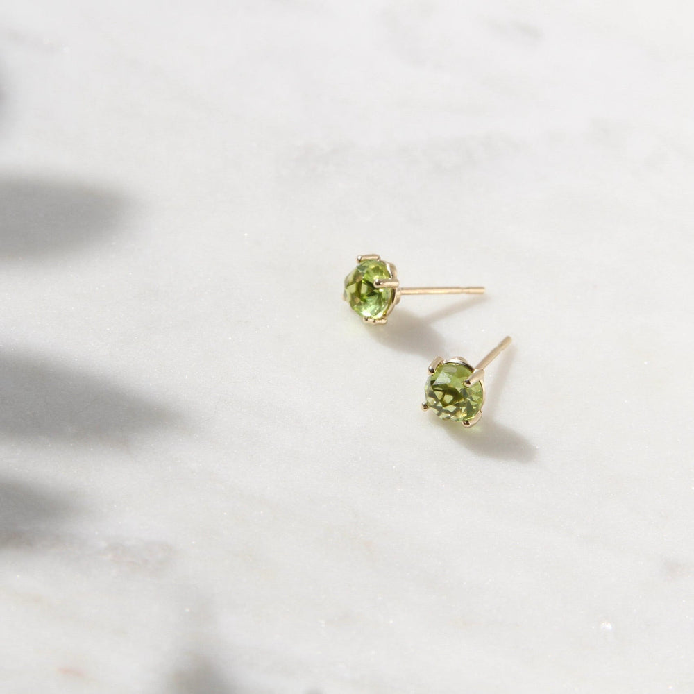 
                  
                    EAR-14K 14k Yellow Gold Round Peridot Post Earrings
                  
                