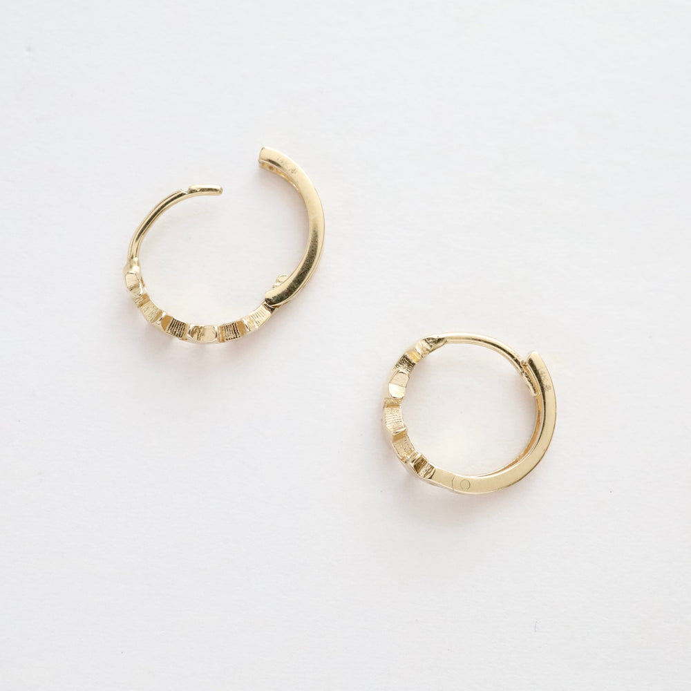 
                      
                        EAR-14K 14k Yellow Gold Stars Huggies
                      
                    