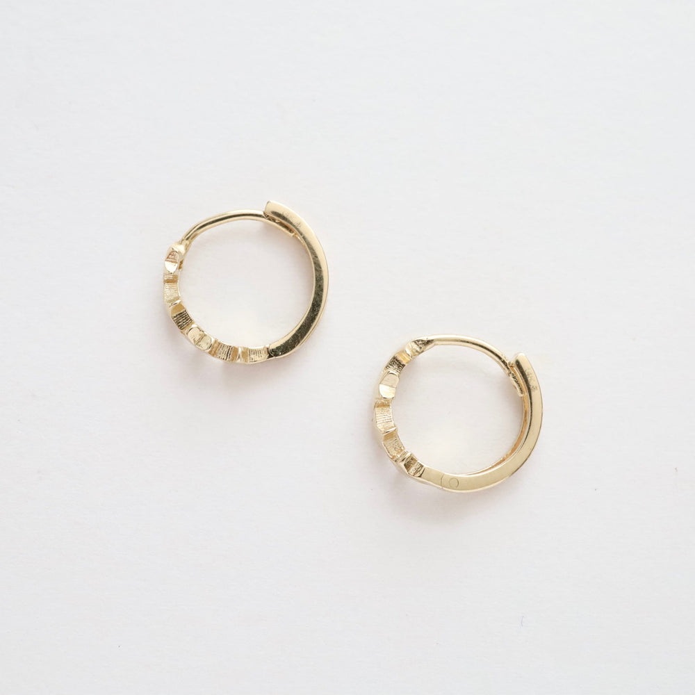 
                      
                        EAR-14K 14k Yellow Gold Stars Huggies
                      
                    