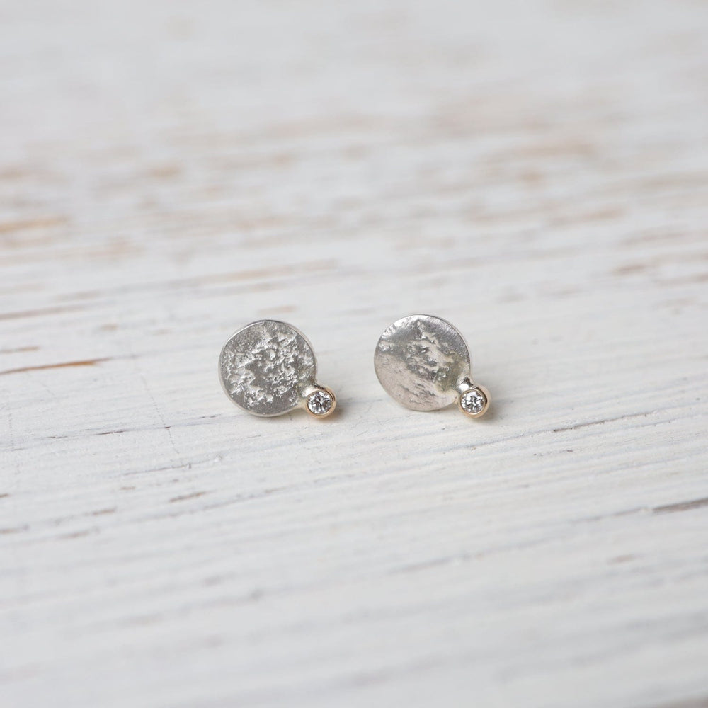 
                      
                        EAR-14K Dawn Studs - White Diamond
                      
                    