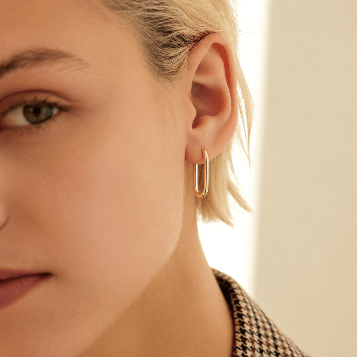 EAR-14K Imogen Paper Clip Oblong Huggie Hoops
