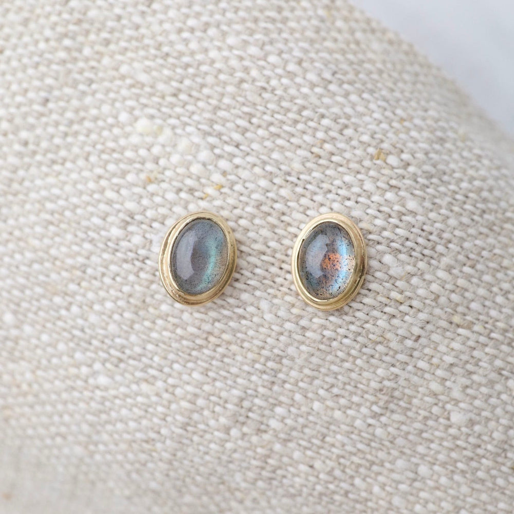 EAR-14K Oval Labradorite Studs