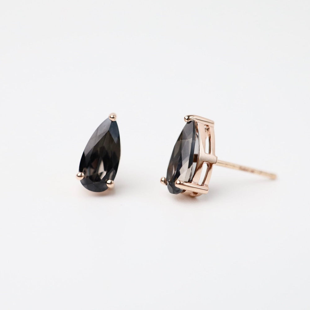 
                  
                    EAR-14K Rose Gold Pear Shaped Black Knight Quartz Post Earrings
                  
                