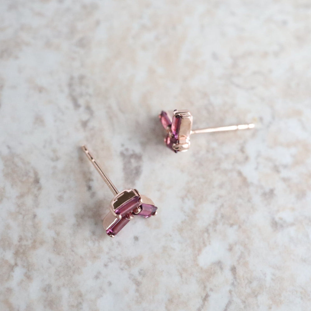 
                  
                    EAR-14K Rose Gold Rhodolite Scattered Baguette Earring
                  
                